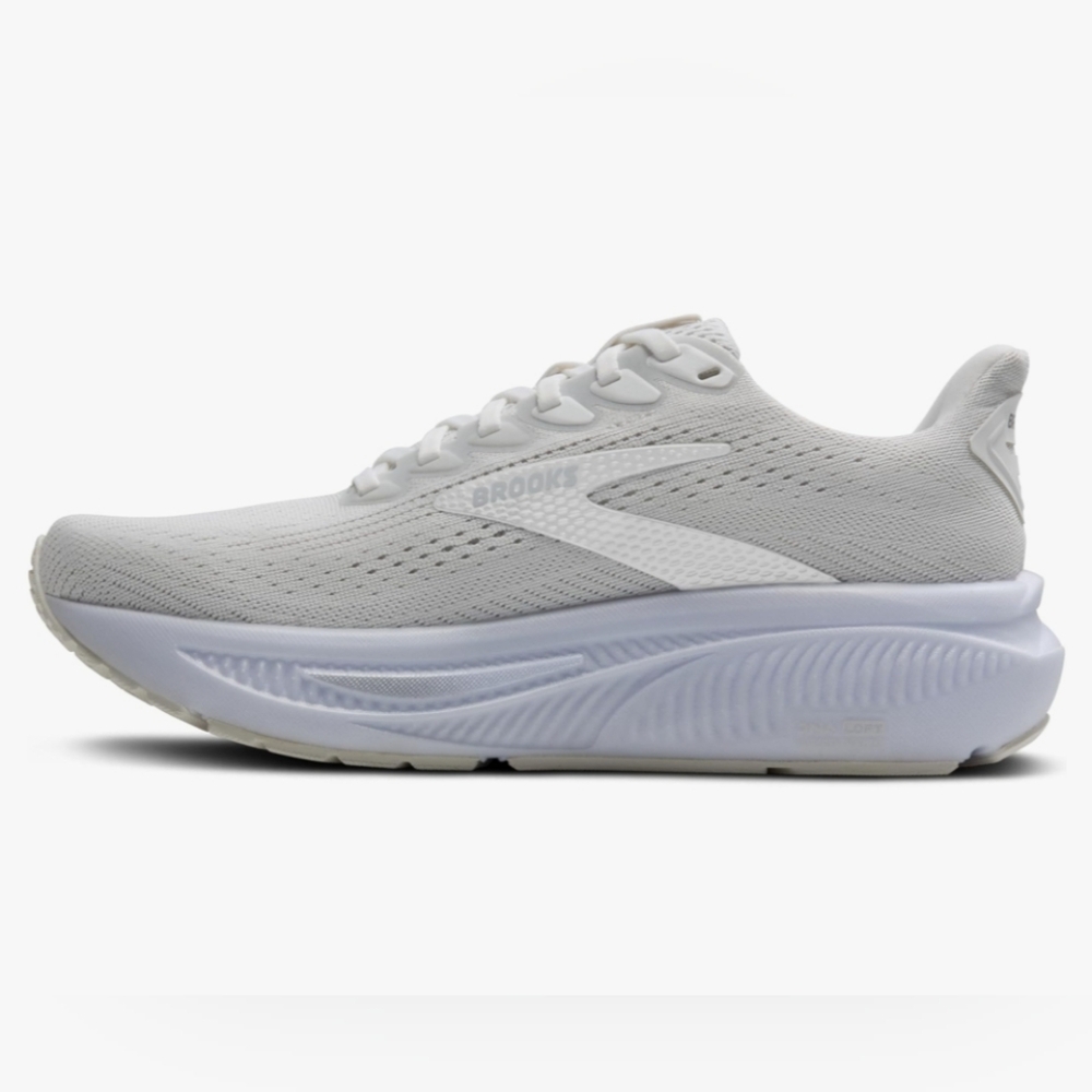 NIB. Brooks Women's White Ghost 17 sneakers size 8.5 Wide